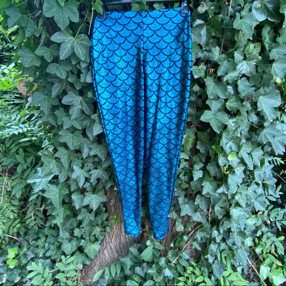 Mermaid 🧜🏽‍♀️ leggings yoga pants hippie festival rave